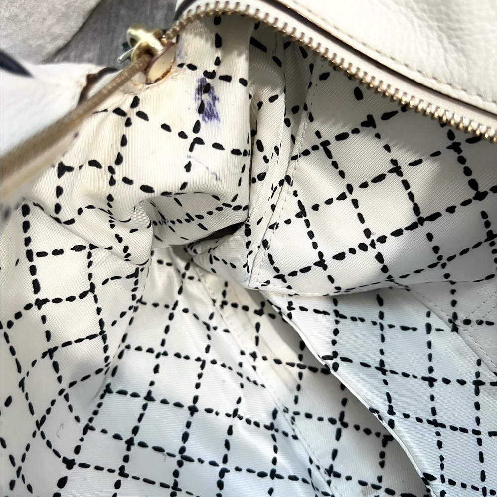 Kate Spade Pebbled Leather Hand Bag - EUC - Picture 7 of 9